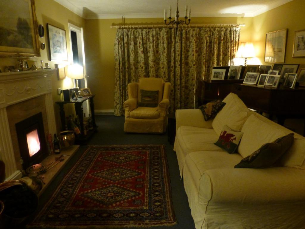 슬란티드웰즈 Ty Carreg B&B 외부 사진